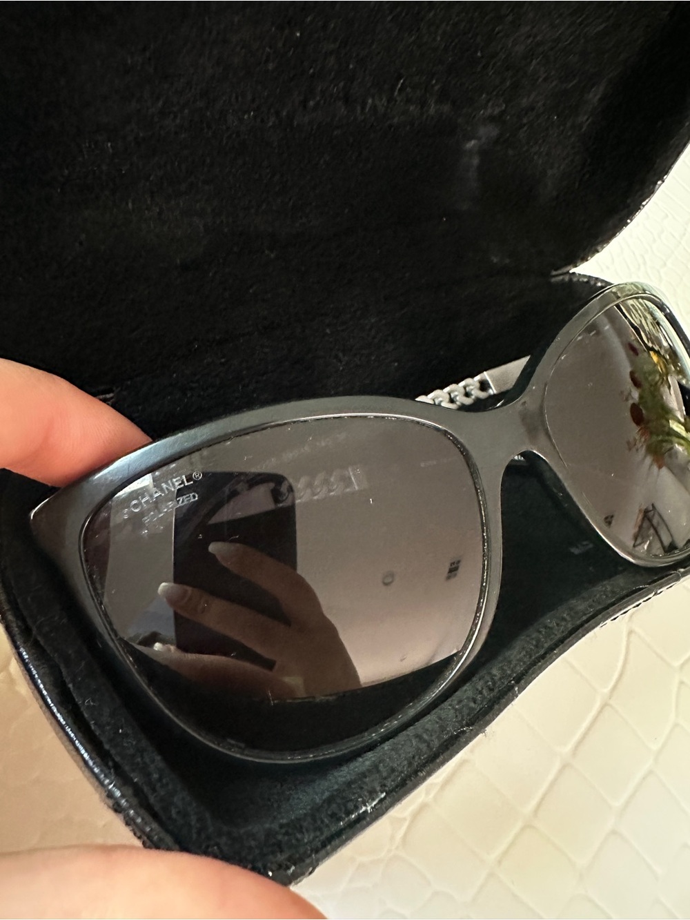 CHANEL Black Oversized Cat-Eye Sunglasses with Quilted Leather Case - Picture 7 of 12